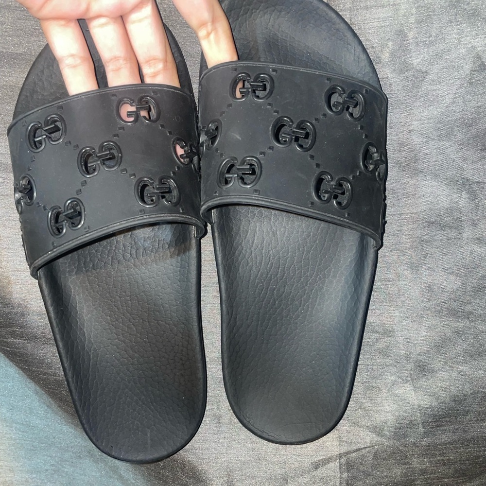 Woman Gucci slides